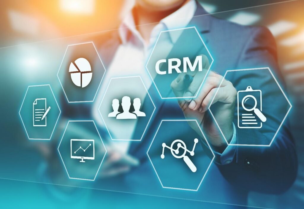 التسويق الرقمي وإدارة العلاقات مع العملاء CRM